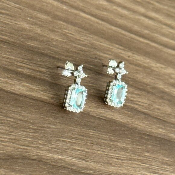 Flower gemstone Earrings Q565 - Picture 2 of 4